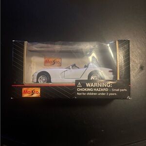 MAISTO 1996 DODGE VIPER RT/10 SPECIAL EDITION RARE 1:24 SCALE nib